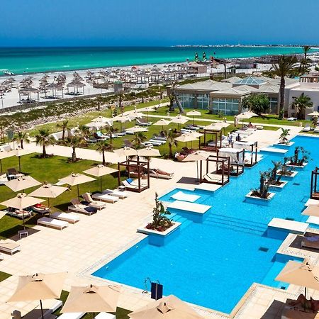 Tui Blue Palm Beach Palace Djerba - Adult Only ミドゥン エクステリア 写真 The swimming pool at the hotel