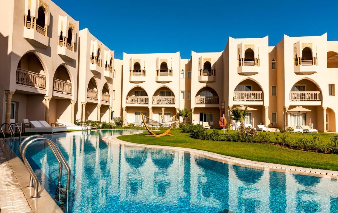 Tui Blue Palm Beach Palace Djerba - Adult Only ミドゥン エクステリア 写真 The resort's swimming pool
