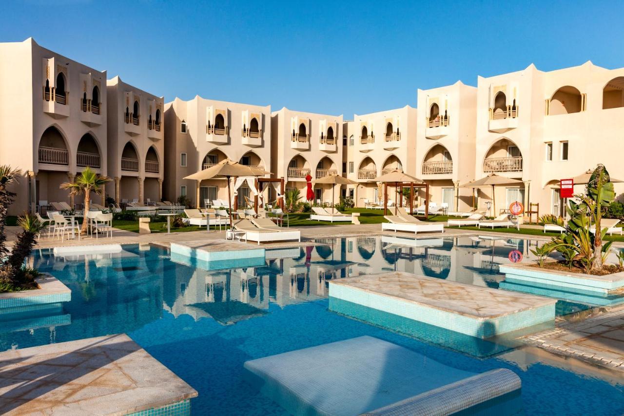 Tui Blue Palm Beach Palace Djerba - Adult Only ミドゥン エクステリア 写真 The swimming pool at the hotel